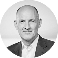 Bernd_Krakau_SW_Portrait_300x300