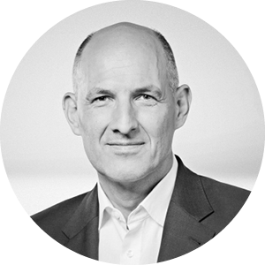Bernd_Krakau_SW_Portrait_300x300